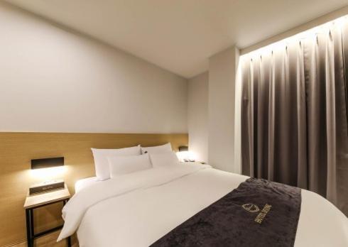 Gwangju Divine Hotel Gwangju Metropolitan City Habitación foto