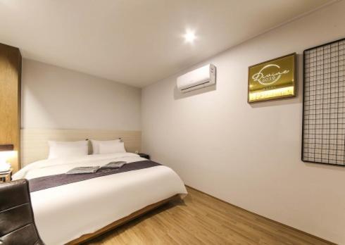 Gwangju Divine Hotel Gwangju Metropolitan City Habitación foto
